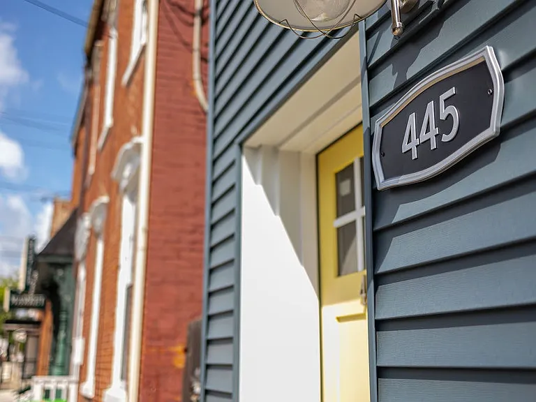 Welcome to 445 W Lemon!