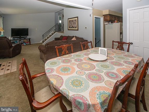 5th image of 1724 Darland Rd