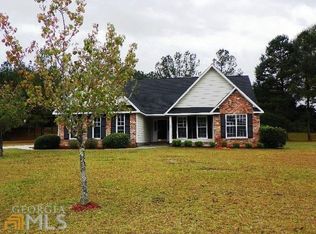 102 Holly Lakes Dr, Dublin, GA 31021