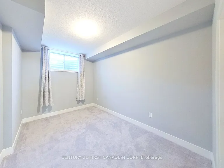 1375 Whetherfield St #98 — Photo 11