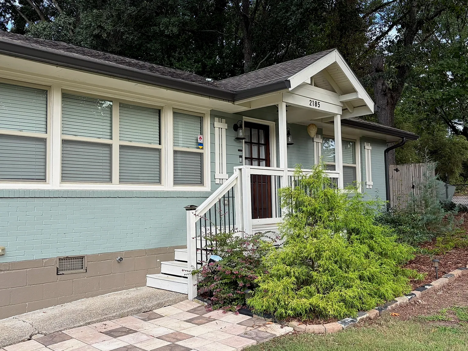 3 bed, 1589 sqft, $2,300 — Photo 3