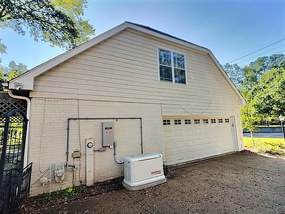 4th image of 8222 Dogwood Rd