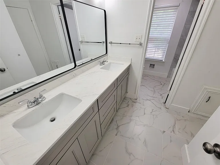 13406 Glen Erica Dr — Photo 33