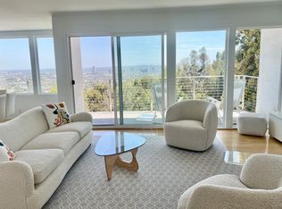 8376 Hollywood Blvd, Los Angeles, CA 90069