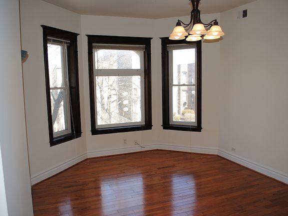 4th image of 3229 W Evergreen Ave APT 2