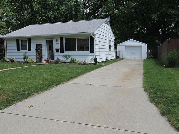 2nd image of 158 Eastwood Ave
