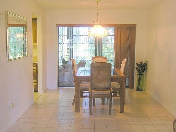 4th image of 22 Beechwood Way