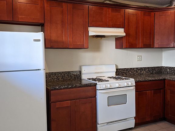 4th image of 1555 Artesia Blvd APT 3