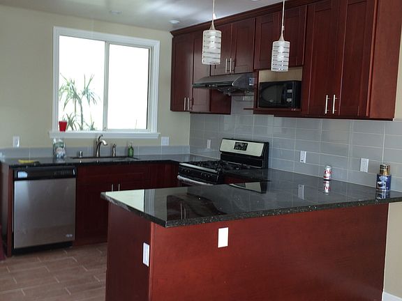 3rd image of 806 Garfield Street # Second Floor