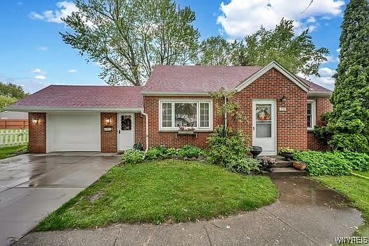 1st image of 73 Fairvale Dr