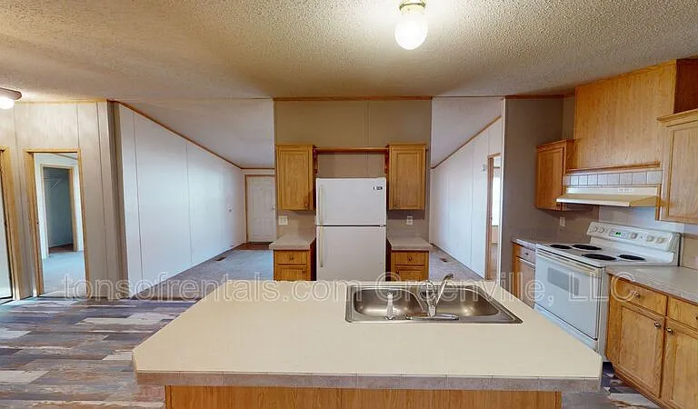 202 Bunker Ct — Photo 1