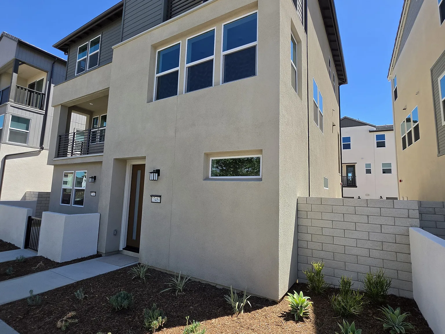 27457 Novella Ln — Photo 1