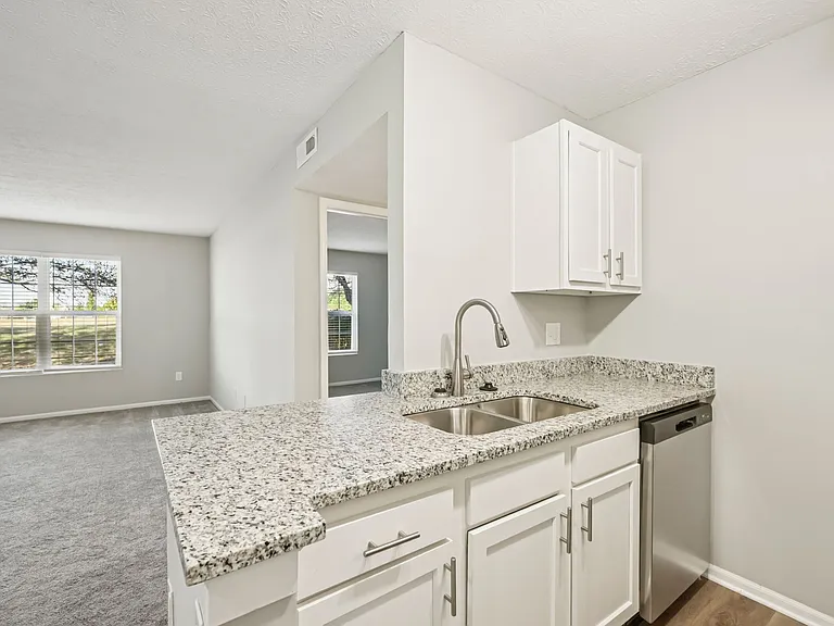 Greensview — Photo 42