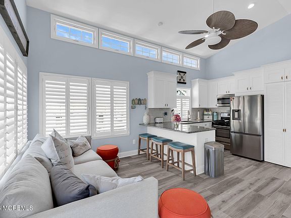 4th image of 210 Gull Lane