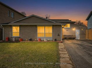 3031 Lafontaine Rd, Mississauga, ON