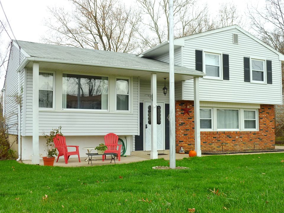 1st image of 66 Princeton Dr
