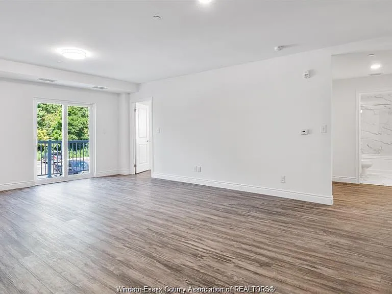 1675 Banwell Rd #202 — Photo 11
