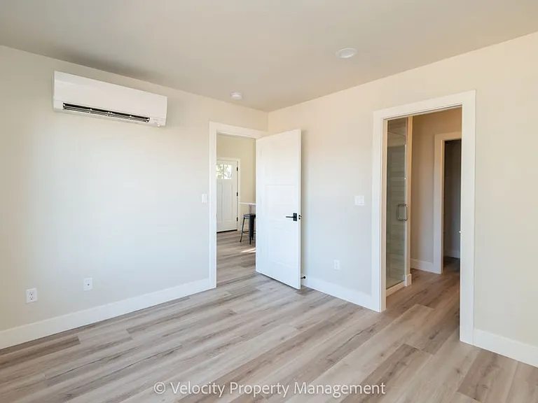 3031 NW Tharp Ave #2 — Photo 13
