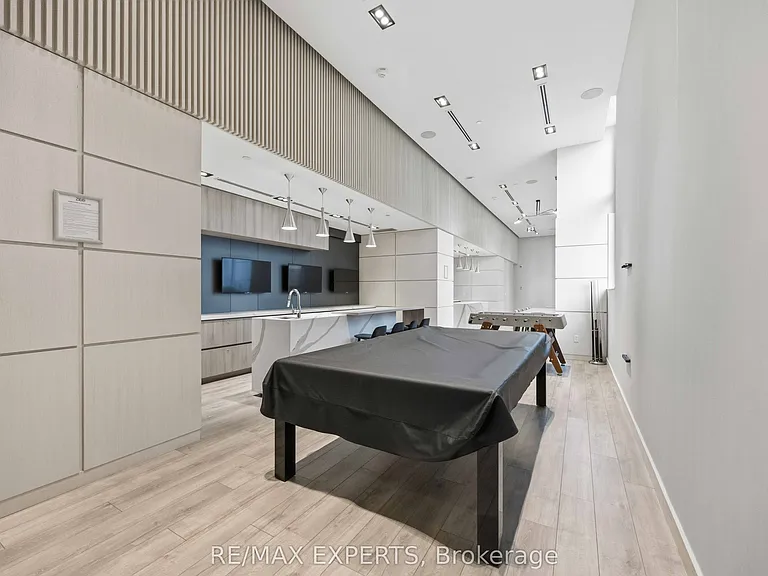 223 Saint Clair Ave W #1007 — Photo 29