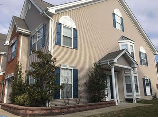 96 La Costa Dr, Blackwood, NJ 08012