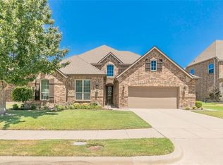 1004 Fenwick Ln, Forney, TX 75126