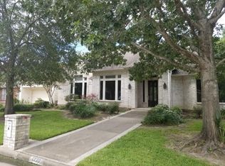 1230 Trace Dr, Houston, TX 77077