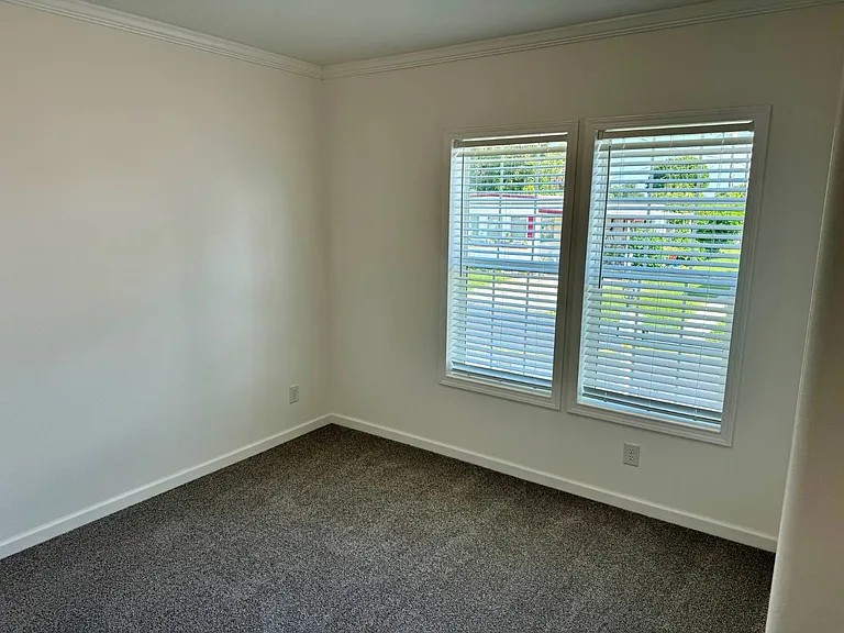 1270 Plymouth Pl — Photo 20