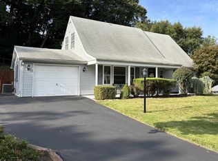 51 Innerhill Ln, Aberdeen, NJ 07747