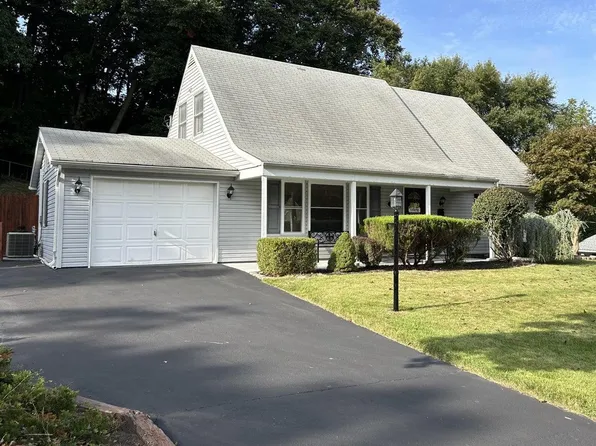 51 Innerhill Ln, Aberdeen, NJ 07747