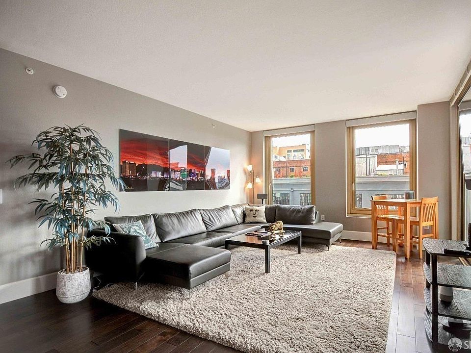 1st image of 88 King St Unit 309