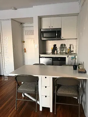 Rented by Steven Corcoran Real Estate | media 15