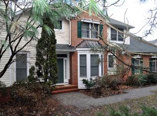 210 Fieldstone Ter #210, Wyckoff, NJ 07481