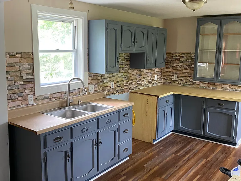 435 Edella Rd — Photo 3
