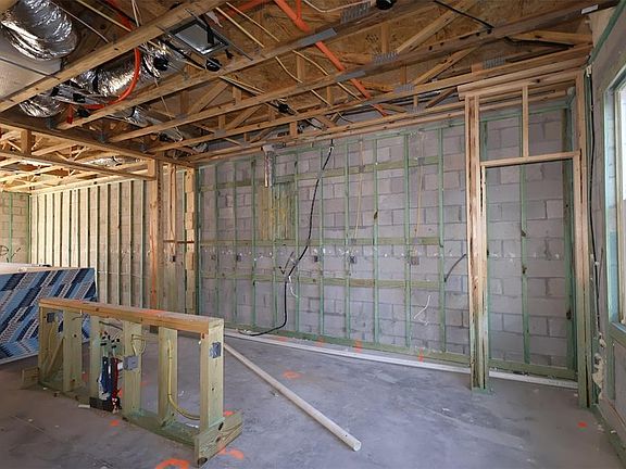 2nd image of 414 Lady Palm St