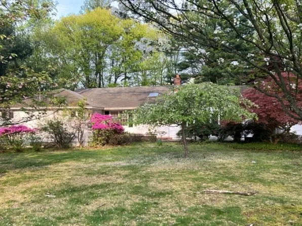 114 Rose Ave, Woodcliff Lake Boro, NJ 07677