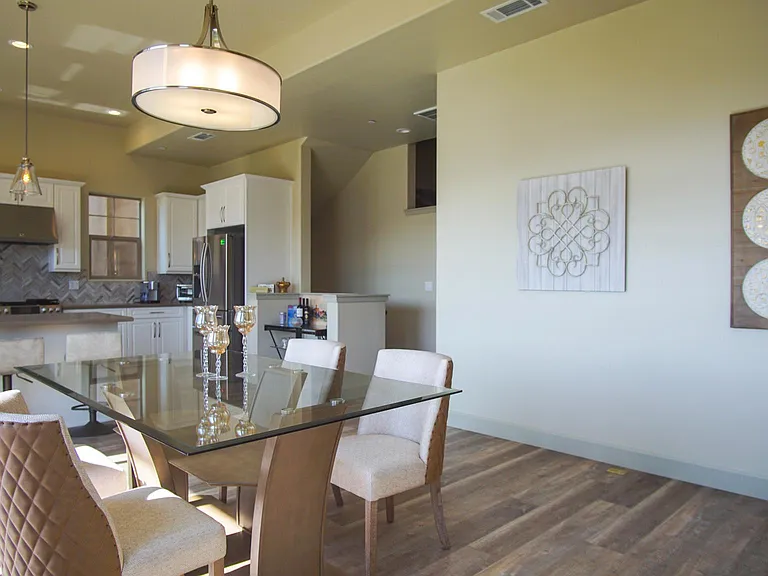 1005 Canyon Ln — Photo 16