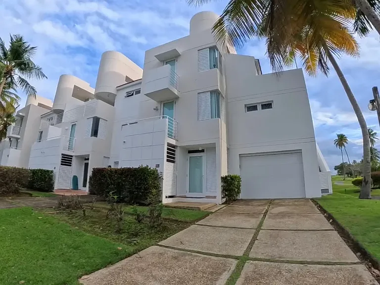 151 Villas De Golf Est #151 — Photo 7