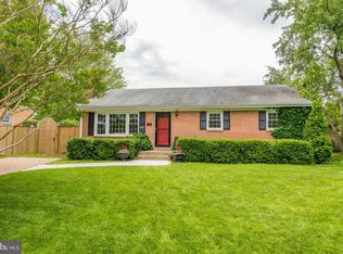 142 Prospect Dr SW, Leesburg, VA 20175