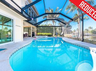 742 Sand Dollar Dr, Sanibel, FL 33957