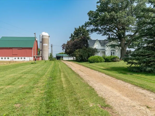 3066 Highway 29, Spring Valley, WI 54027