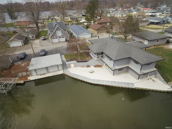 10473 N Earl Ave, Monticello, IN 47960