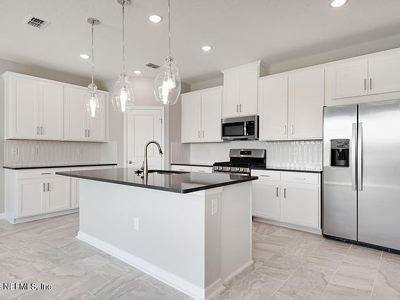 5th image of 225 CHERRY ELM Drive