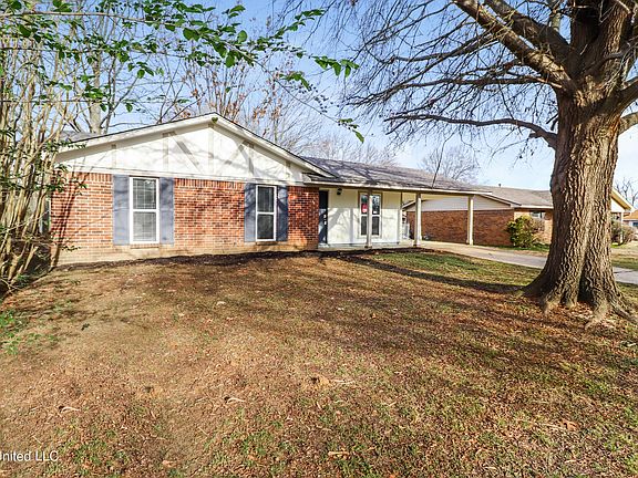 2nd image of 3220 Fairmeadow Dr