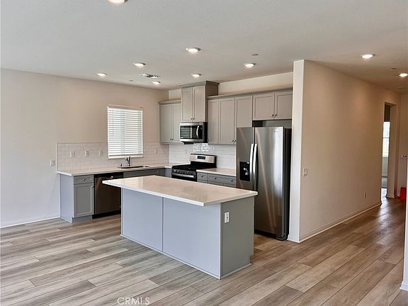 2nd image of 19549 Sunkissed Ridge Dr