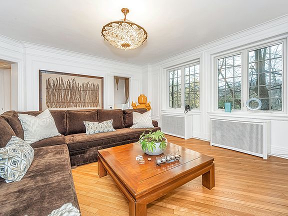1 Rivermere