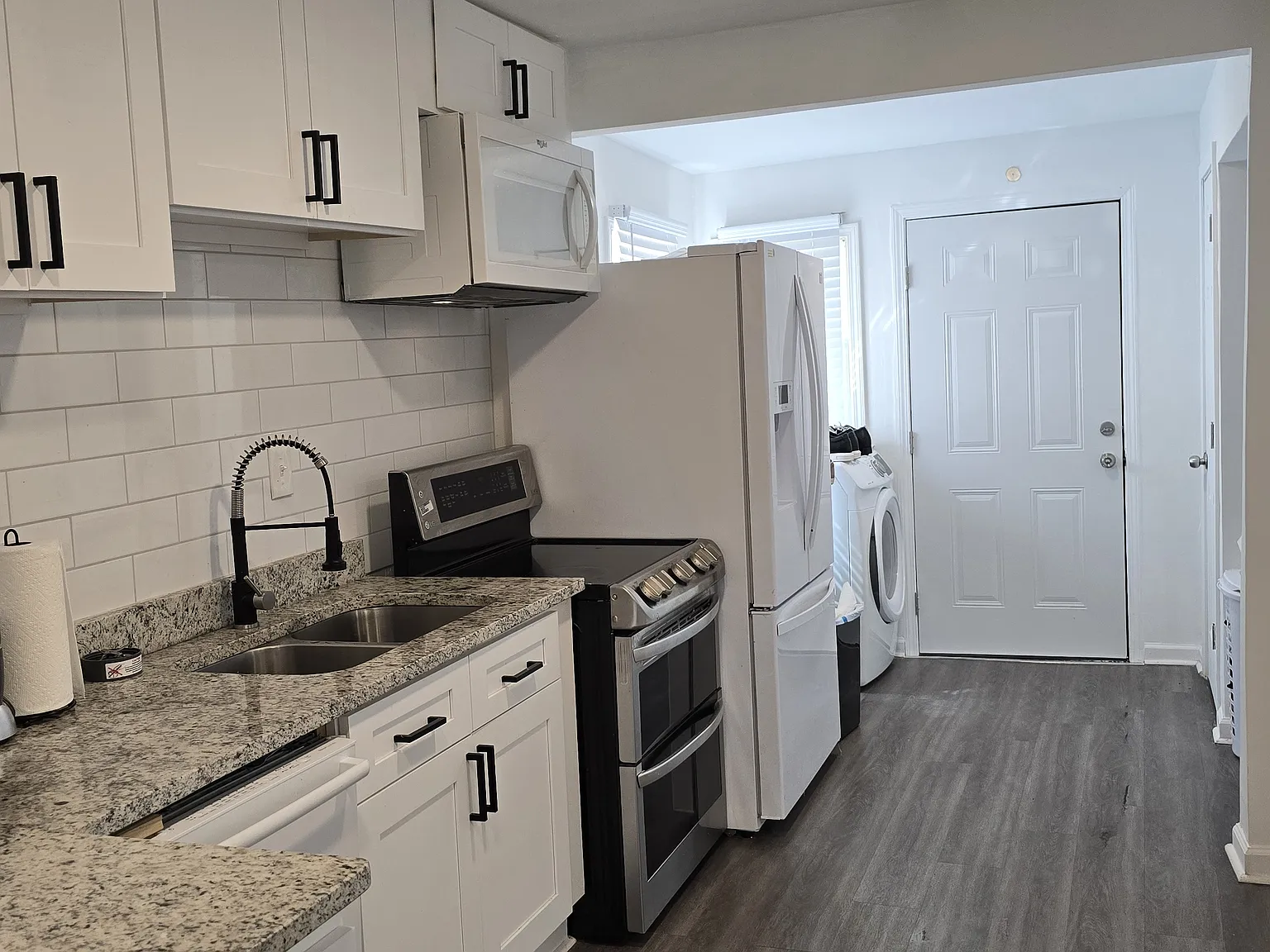 2 bed, 960 sqft, $1,550 — Photo 3