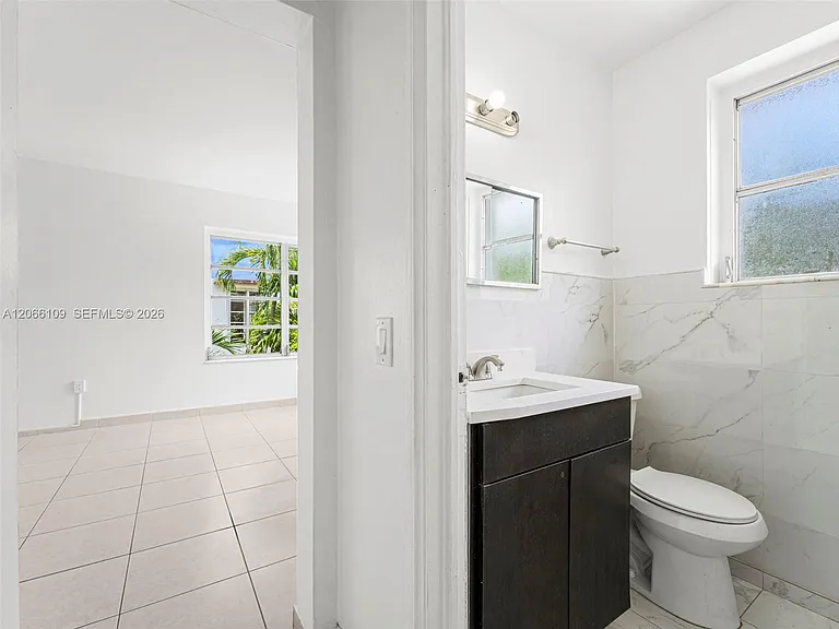 821 Jefferson Ave #3 — Photo 22