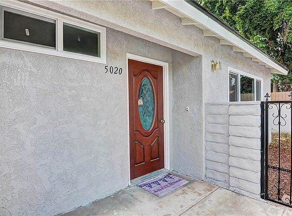 2nd image of 5020 Acacia St