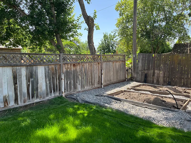 480 N 700 W — Photo 22