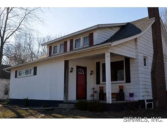 301 S Main St photo 1